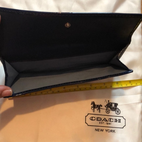 ❤️SOLD❤️: Coach Patent Leather Blue Wallet - Picture 6 of 6